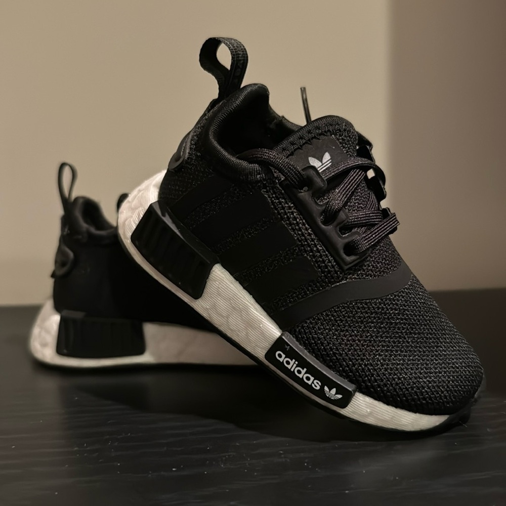 adidas Originals NMD R1 Casual Sneakers